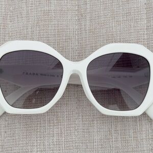 Prada sunglasses-used-no box